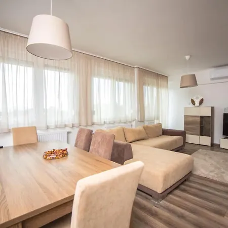 Sole Aparthotel 3*