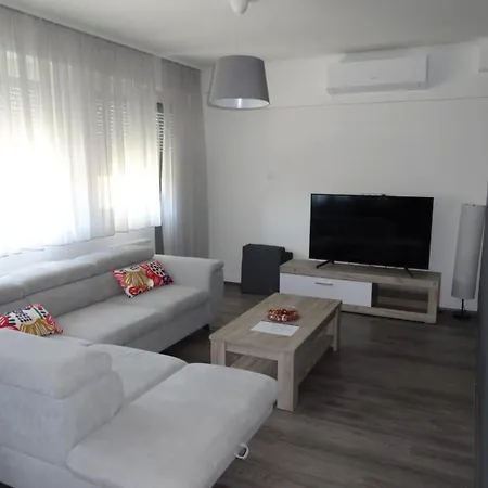 Sole Aparthotel 3*